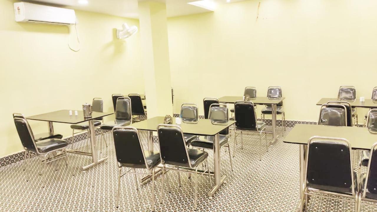 Shree Ganesh Hotel Puri Zewnętrze zdjęcie