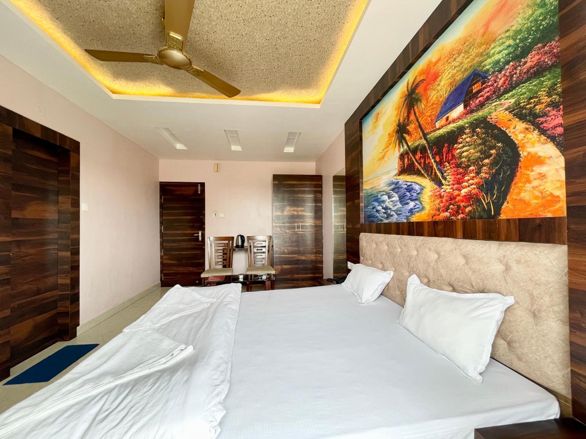 Shree Ganesh Hotel Puri Zewnętrze zdjęcie