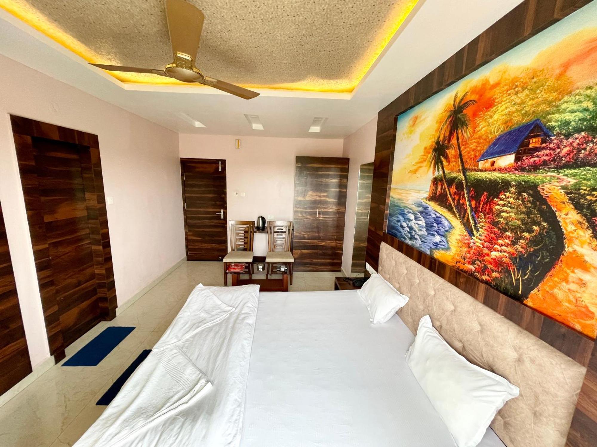 Shree Ganesh Hotel Puri Zewnętrze zdjęcie